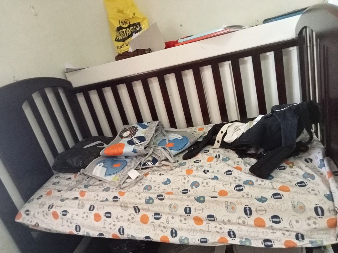 Cot, Babies & Kids, Baby Nursery & Kids Furniture, Cots
