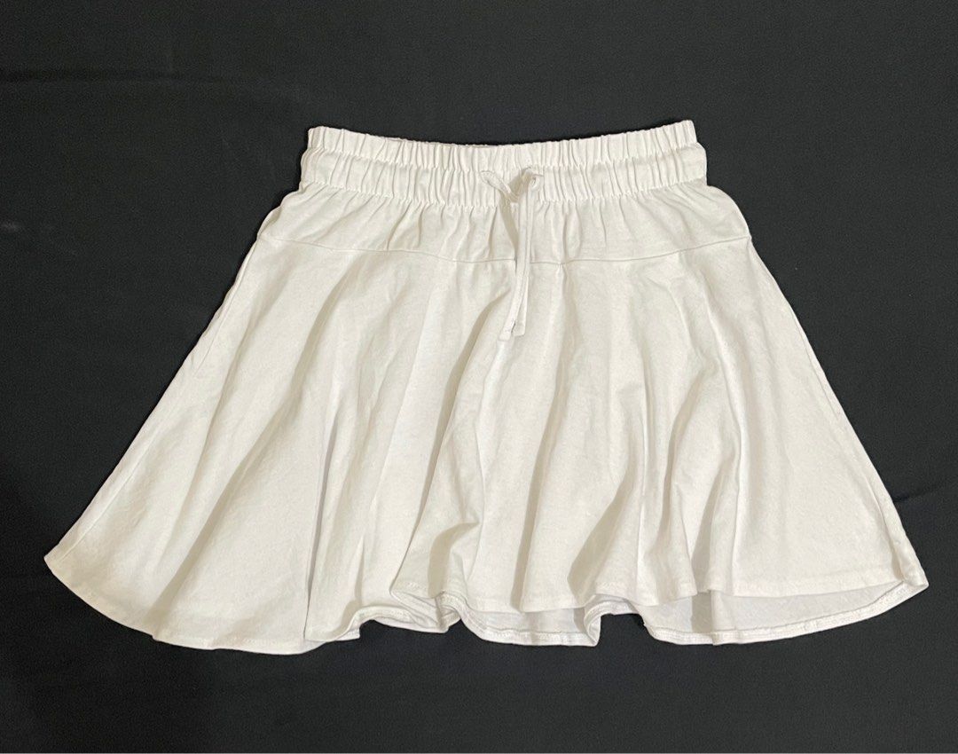 Cotton On White Skirt (Category: Skirts) located in Manila. Submitted by tineager (Listing ID 1225771447, Image 1). Description: Super pretty!!! | washed but unused | you can style it depends on your liking | bought it for 1200, so it's a 50% off | XXS in tag but can fit up to 26 | adjustable waist because it's garterized and lace .