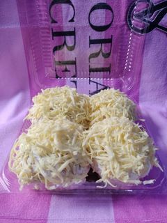 Cream cheese ensaymada with filling