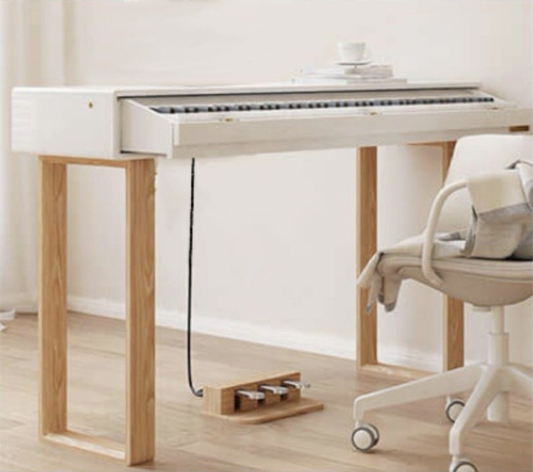 Digital piano desk piano, Hobbies & Toys, Music & Media, Musical