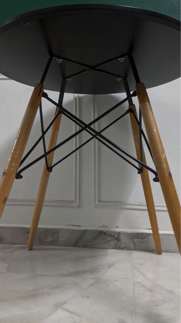 Eames dining table (Category: Tables & Sets) located in Kajang. Submitted by saline_88 (Listing ID 1225706736, Image 3). Description: dining table , chair not including bought rm170 , let go rm50 only ! leg table still with plastic , ( table only ).