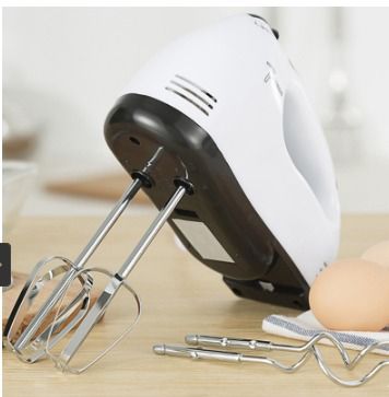 Egg beater mixer outlet