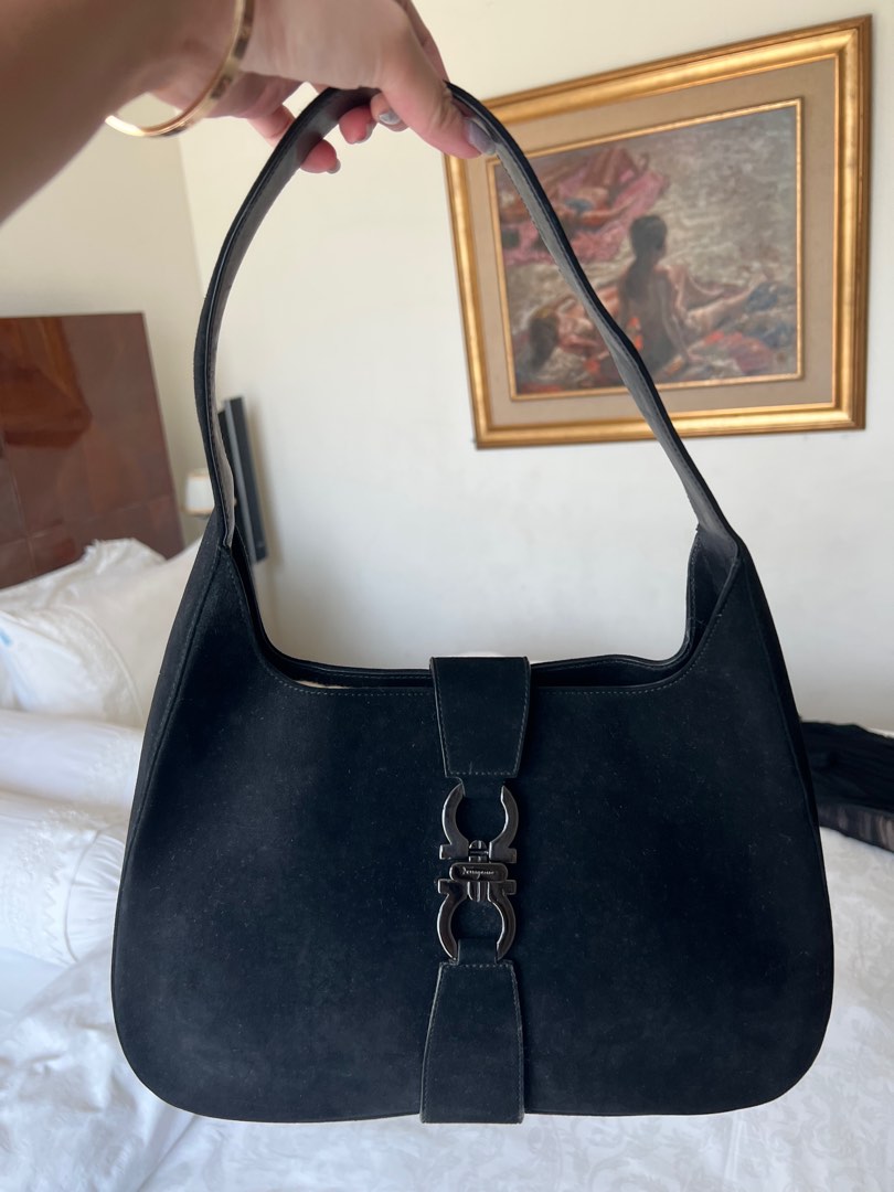 Soft Margaux 17 Bag Black in Suede – The Row