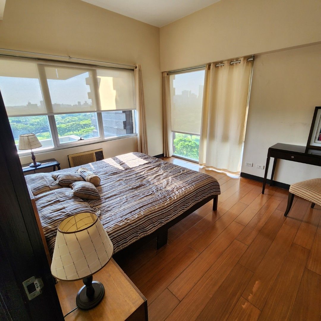 For Sale 2BR Fairways Tower BGC, Property, For Sale, Apartments