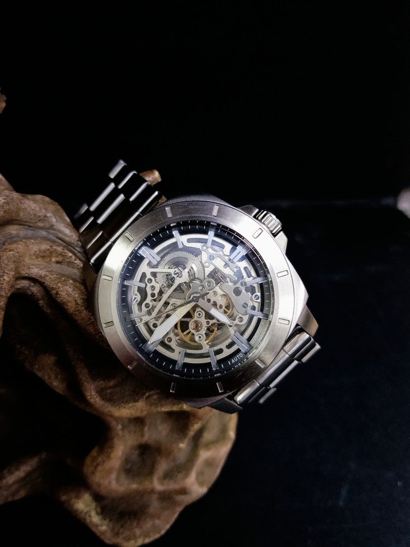 Fossil store privateer mechanical