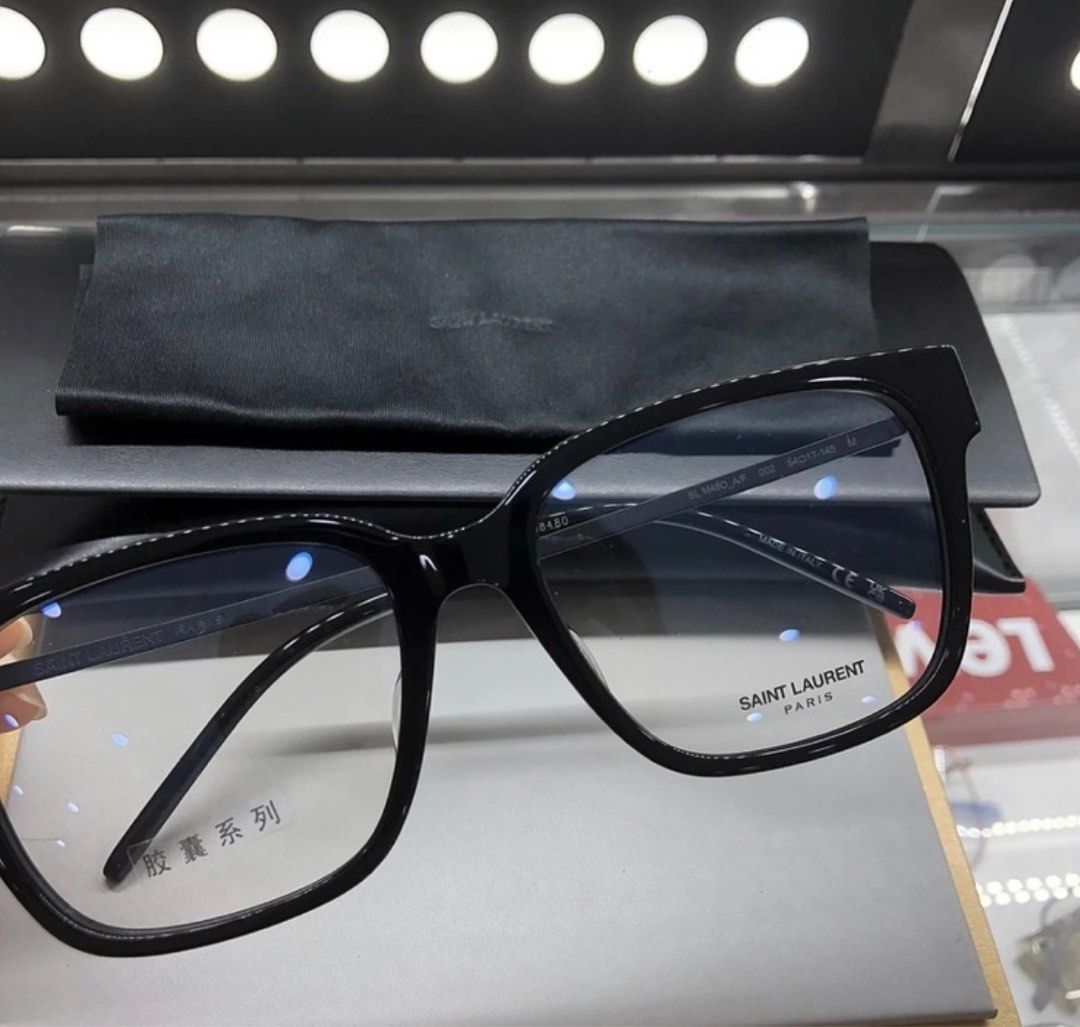 Frames (Category: Sunglasses & Eyewear) located in Kuala Lumpur. Submitted by dakotamoon (Listing ID 1225879734, Image 3). Description: .