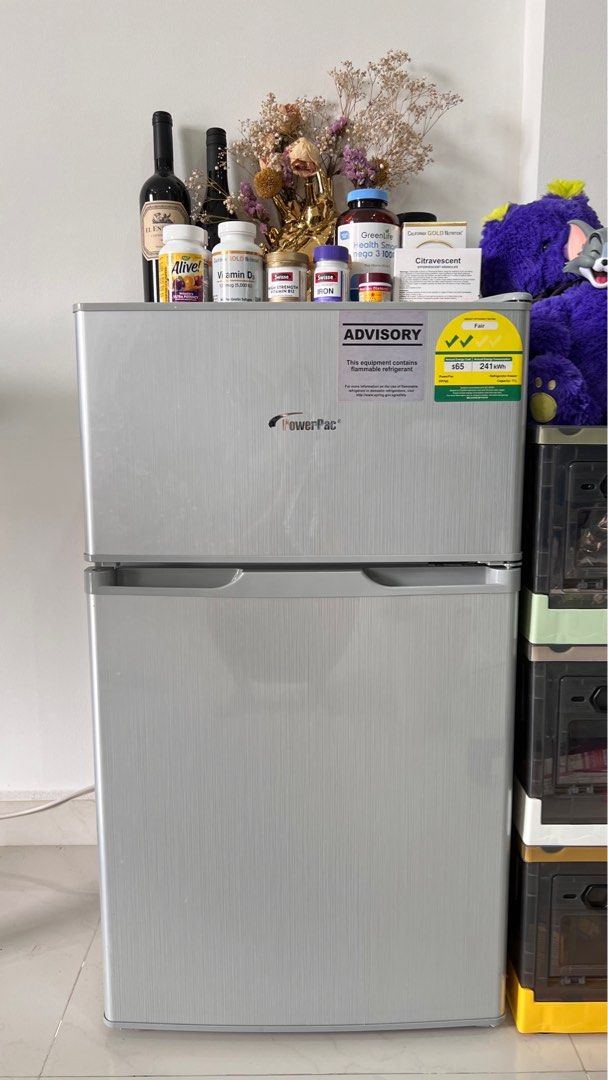 *Great Buy* Mini Bar Fridge with FREEZER, TV & Home Appliances, Kitchen
