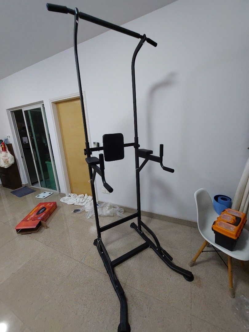 [Save 50] New pullup and dips station for sale, Sports Equipment