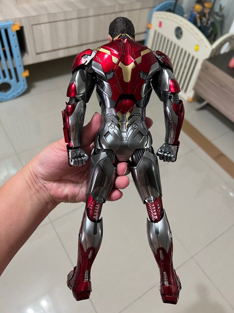 Hot toys mark 47, Hobbies & Toys, Toys & Games on Carousell