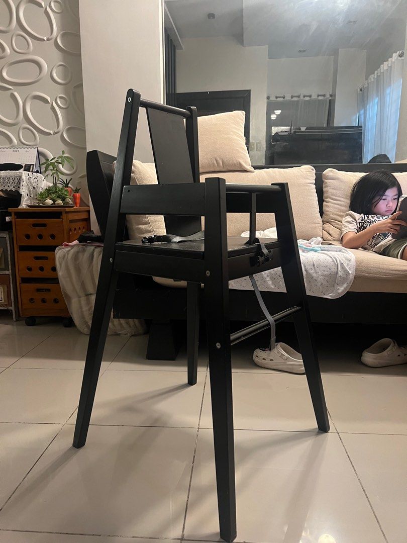 IKEA Blames high chair on Carousell