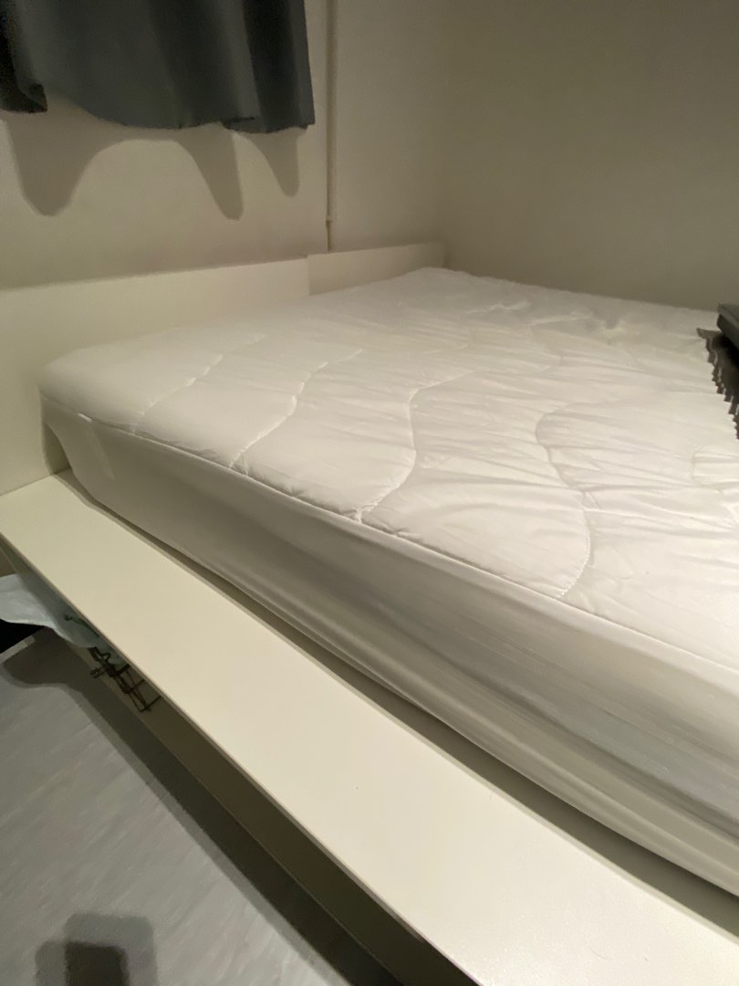 IKEA Double Bed Mattress, 傢俬＆家居, 傢俬, 床架及床褥 Carousell