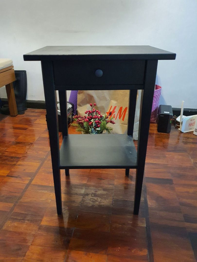Hemnes nightstand deals black
