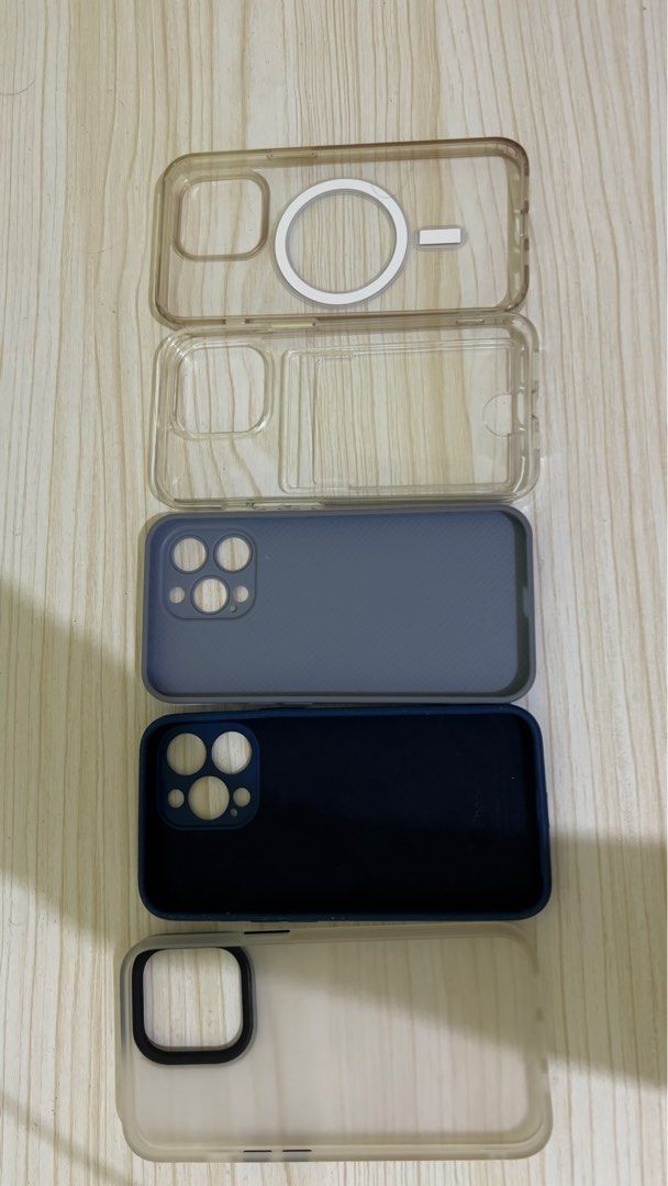 Iphone 13 Pro Cases (Bundle) (Category: Cases & Sleeves) located in Paranaque City. Submitted by chriscee1987 (Listing ID 1225870665, Image 2). Description: For Sale Iphone 13 Pro Cases Bundle In good condition. Have little scratches but very sturdy. See pictures for details. RFS: decluttering Delivery: Thru lalamove or any delivery courier (buyer will shoulder shipping fee) Meet up: Paranaque Aree or nearby. Additional fee for outside Paranaque.