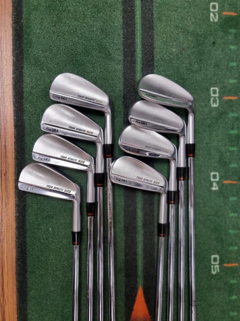 Set of 8 x Honma Tour Athlete 925 Irons 3-10 Stiff Steel Shafts Golf Pride Grips Set of 8 x Honma Tour Athlete 925 Irons 3-10 Stiff Steel Shafts Golf Pride Grips