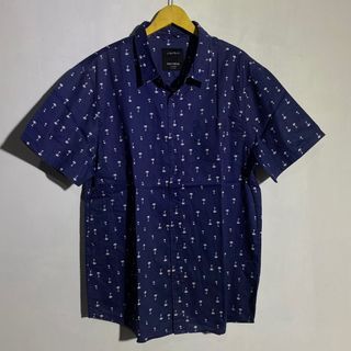 Kemeja Merk Factorie Motif Palm