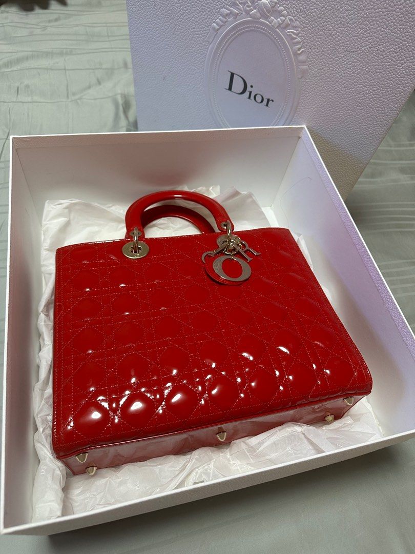 Red dior hotsell purse