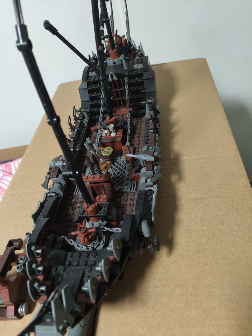 Lego 79008 The Lord of the Rings Pirate Ship Ambush, Hobbies & Toys ...
