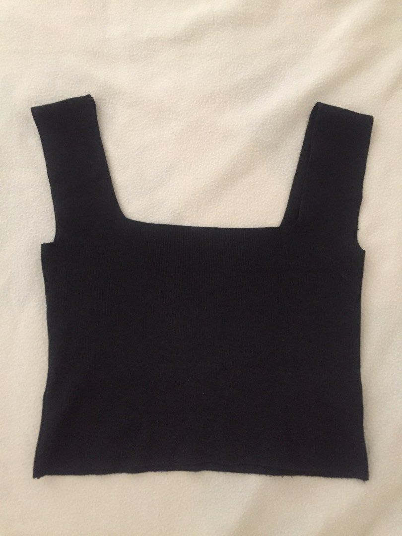 Mantou Square Neck Top (Category: Sleeveless) located in Makati City. Submitted by manic.pixie.wardrobe (Listing ID 1225745283, Image 1). Description: .
