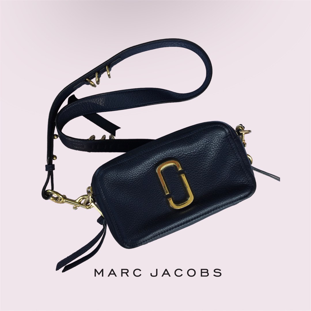 Marc jacobs camera bag softshot, Women's Fashion, Bags & Wallets, Cross
