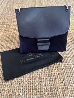 （分類：）位於 。 由 aminahaira 提交（商品編號 1184315653，圖片 1）。簡介： 。
