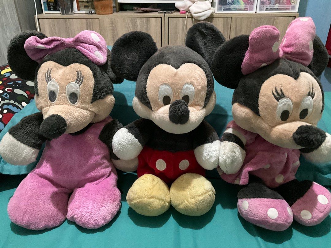 Mickey Mouse and Minnie Mouse for sale (Category: Plushies & Soft Toys) located in Valenzuela. Submitted by feelfree (Listing ID 1225835164, Image 1). Description: RFS decluttering Take all three.