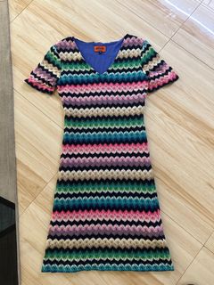 (Category: ) located in . Submitted by betchayboutique (Listing ID 1225745677, Image 1). Description: .