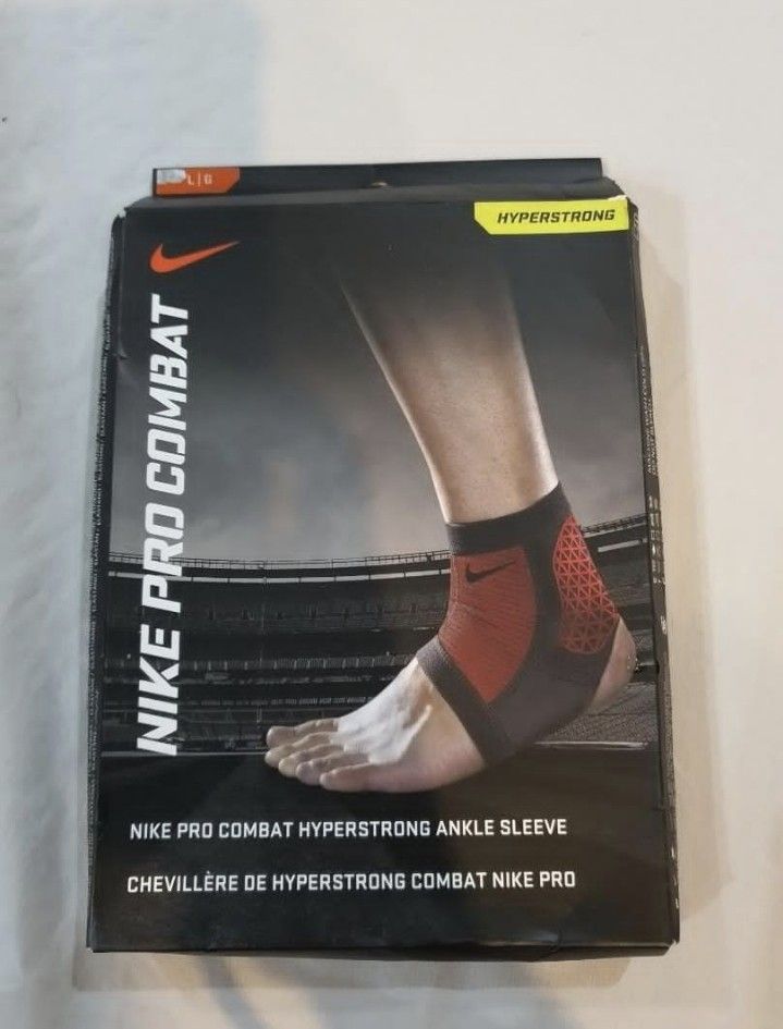 Nike Men's Pro Combat Calf Sleeve Support - BlackNike Pro Combat