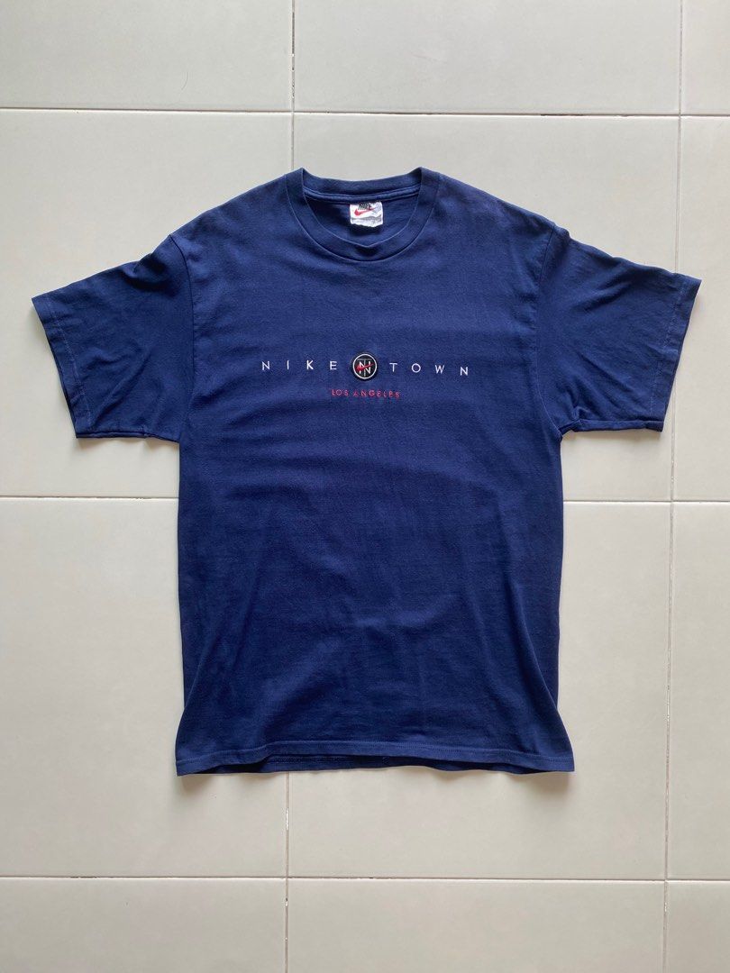 nike the town t shirt