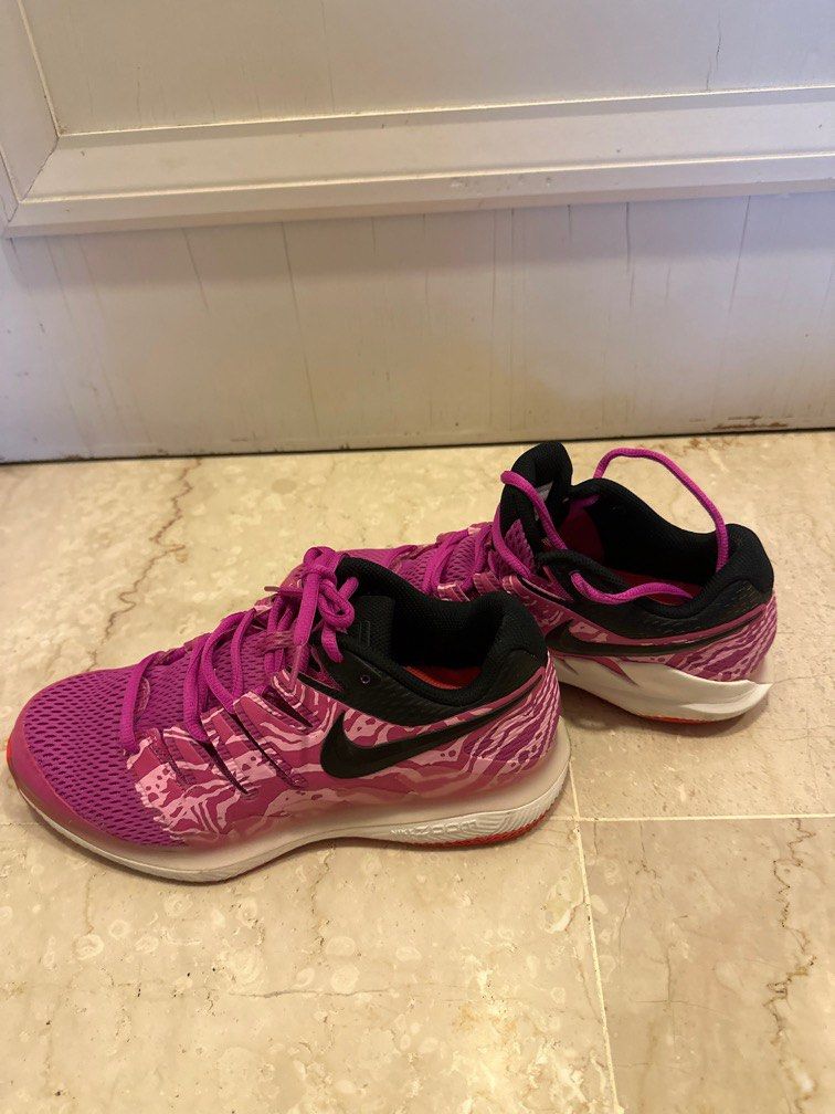Purple nike hotsell womens tennis shoes