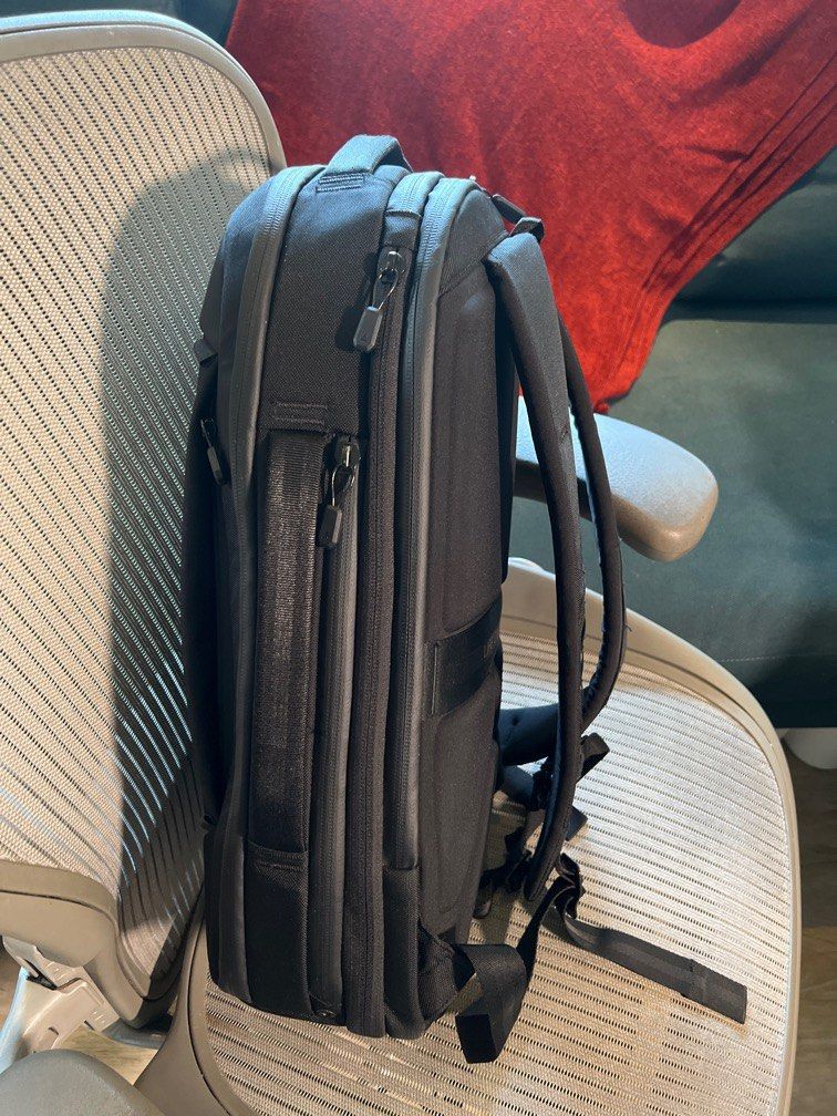 Nomatic Navigator 15L backpack, Computers & Tech, Parts & Accessories ...