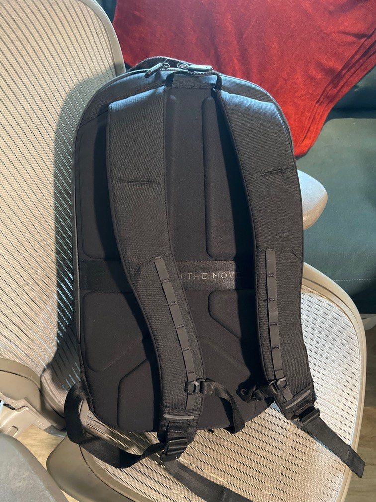 Nomatic Navigator 15L backpack, Computers & Tech, Parts & Accessories ...