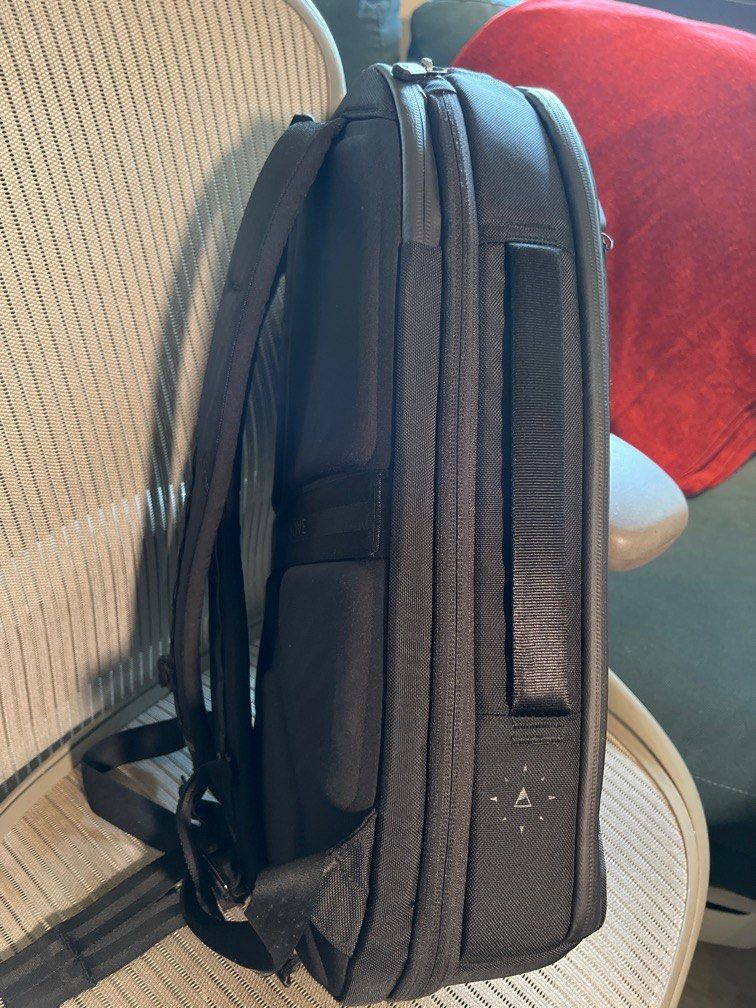 Nomatic Navigator 15L backpack, Computers & Tech, Parts & Accessories ...