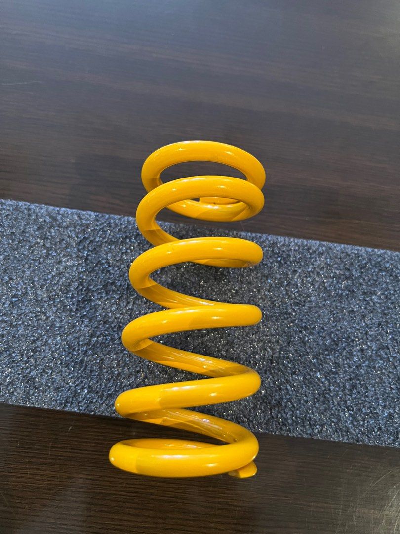 OHLINS TTX22m.2 COIL SPRING 434lbs, Sports Equipment, Bicycles & Parts