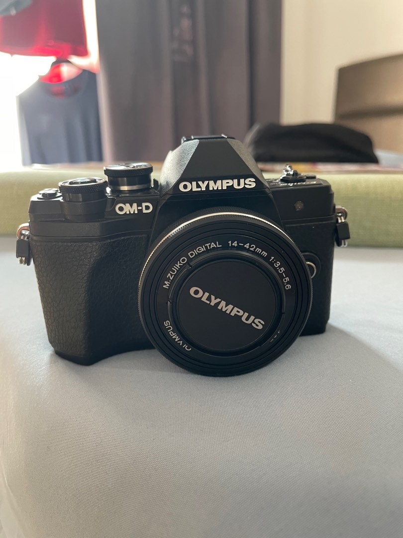 Olympus mirrorless OMD E-M10 mark iii