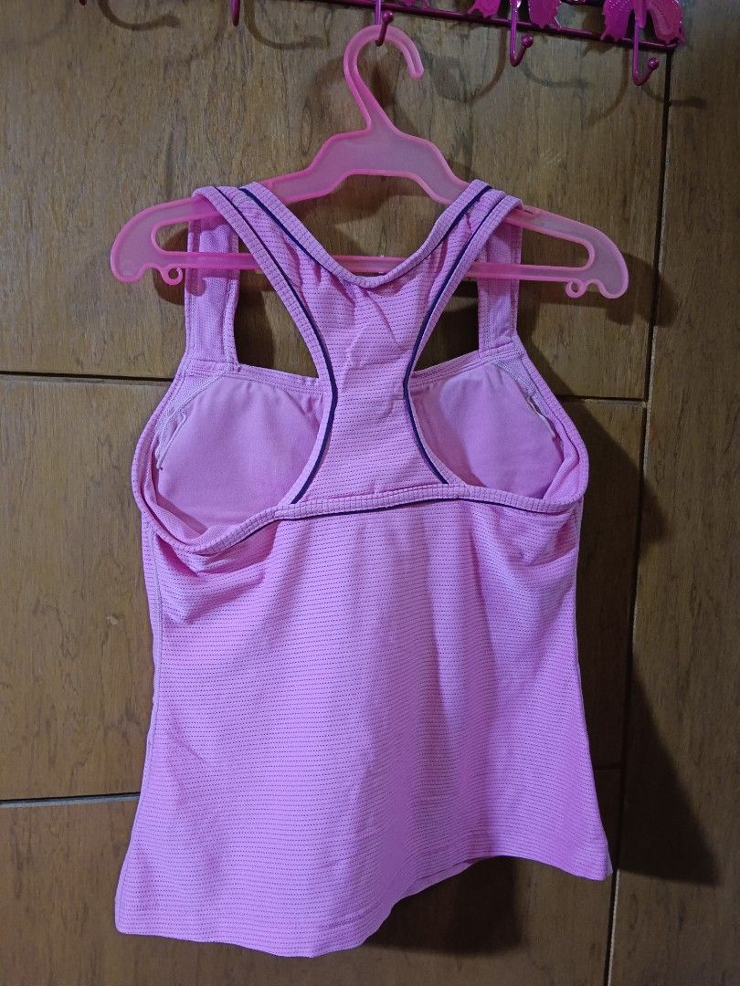 Orig Nike sportswear (Category: Activewear) located in Quezon City. Submitted by chonalaxa (Listing ID 1225726743, Image 1). Description: selling my Nike sportswear due to decluttering..