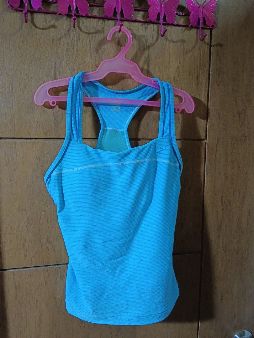Orig Nike sportswear (Category: Activewear) located in Quezon City. Submitted by chonalaxa (Listing ID 1225727170, Image 1). Description: selling my Nike sportswear due to decluttering..