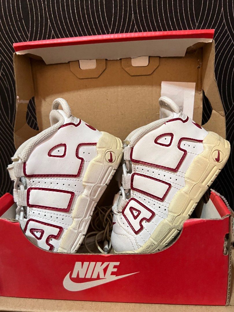 Uptempo jordans discount