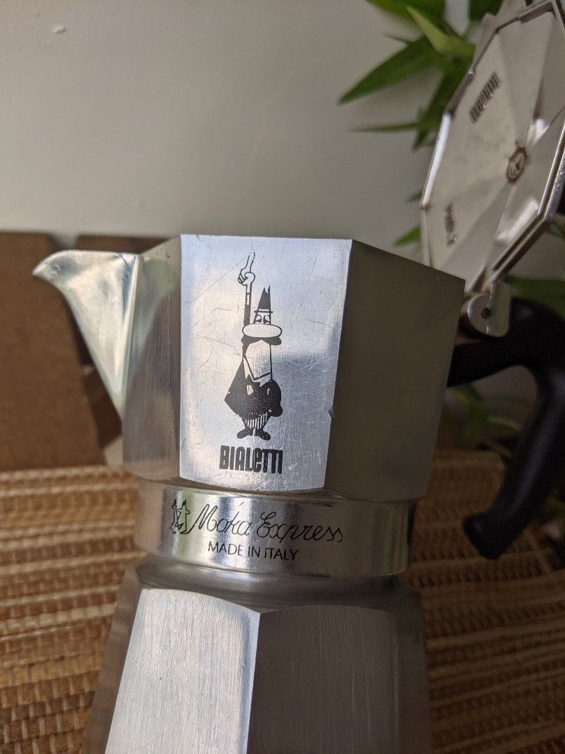 Original Bialetti coffee maker, TV & Home Appliances, Kitchen