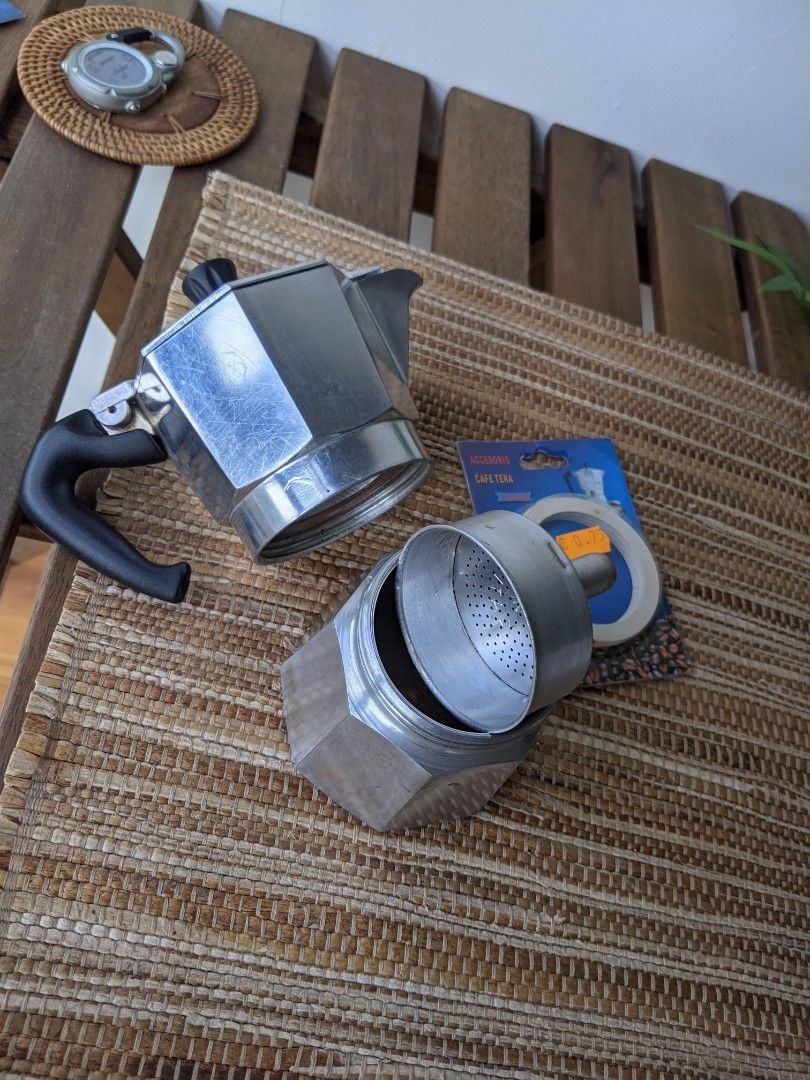 Original Bialetti coffee maker, TV & Home Appliances, Kitchen