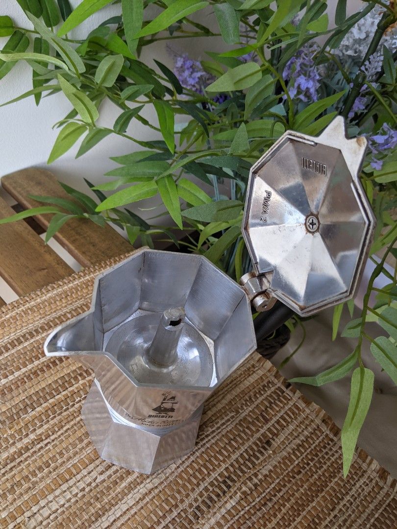 Original Bialetti coffee maker, TV & Home Appliances, Kitchen