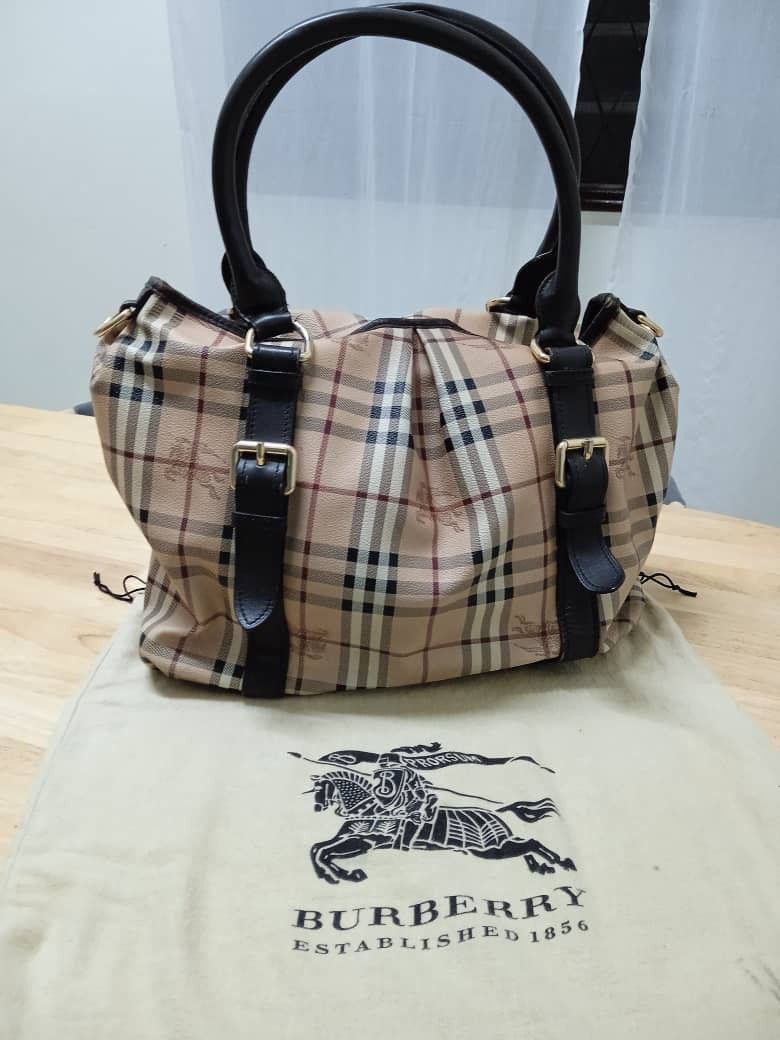 Handbag discount burberry original