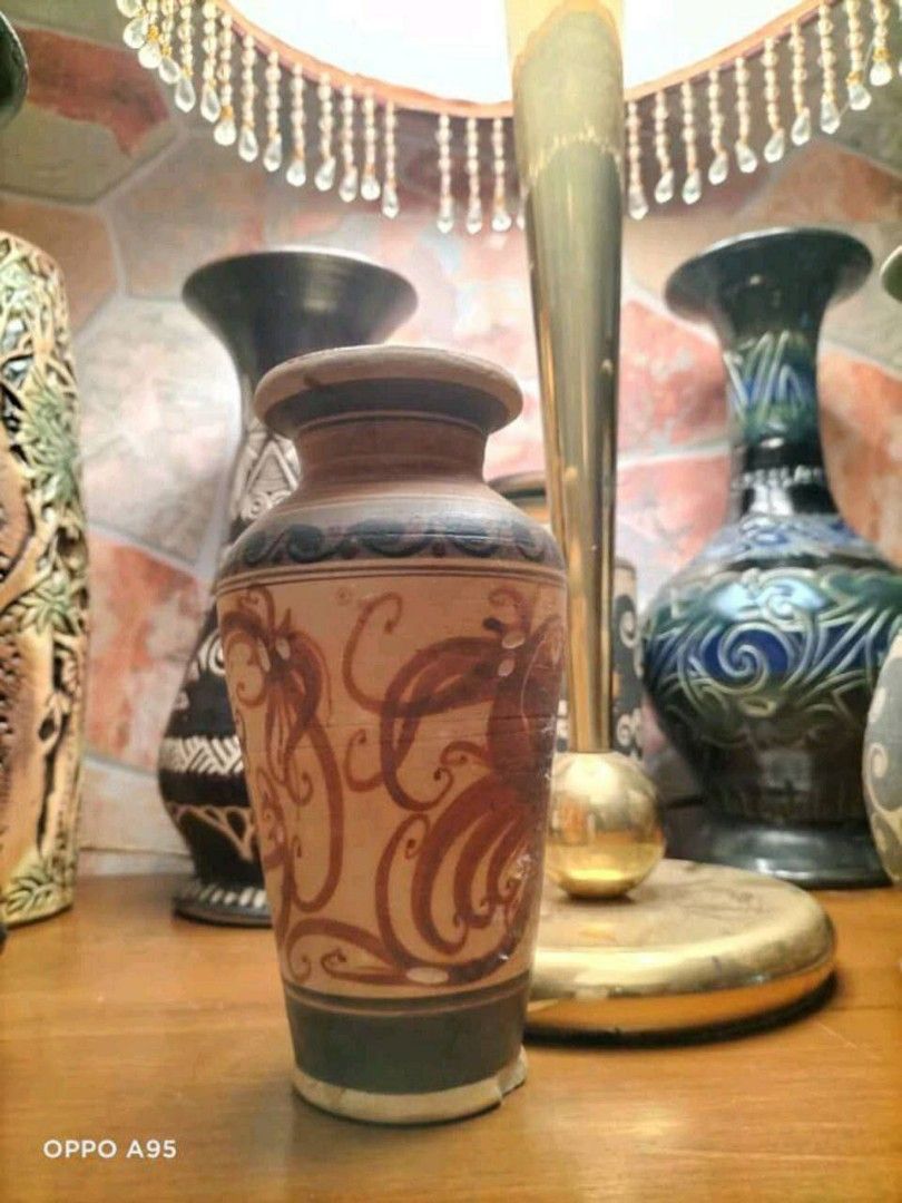 Pelbagai jenis pasu hiasan, Furniture & Home Living, Furniture, Other