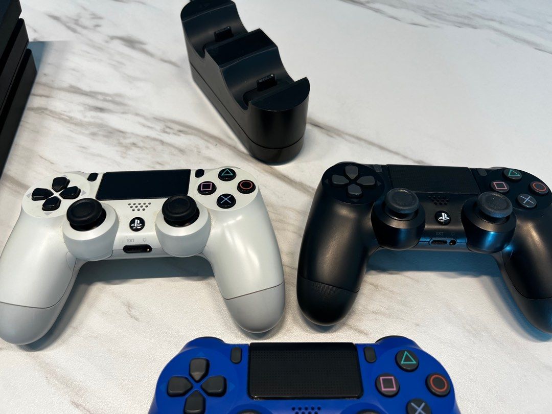 PS4 Pro with 3 controllers & charging station & games, Video Gaming ...
