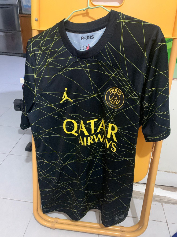 PSG x Louis Vuitton S, Men's Fashion, Activewear on Carousell