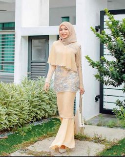 (Category: ) located in . Submitted by mywardrobex (Listing ID 1225752839, Image 1). Description: .