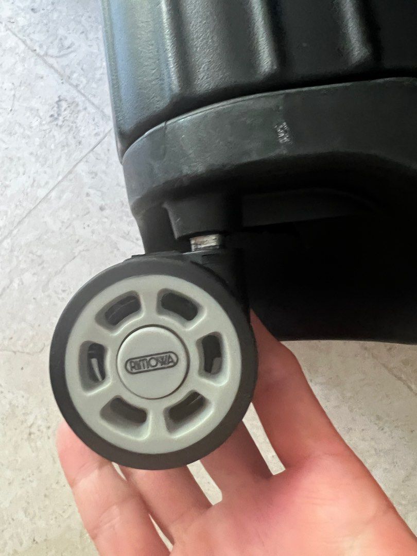 Rimowa wheels