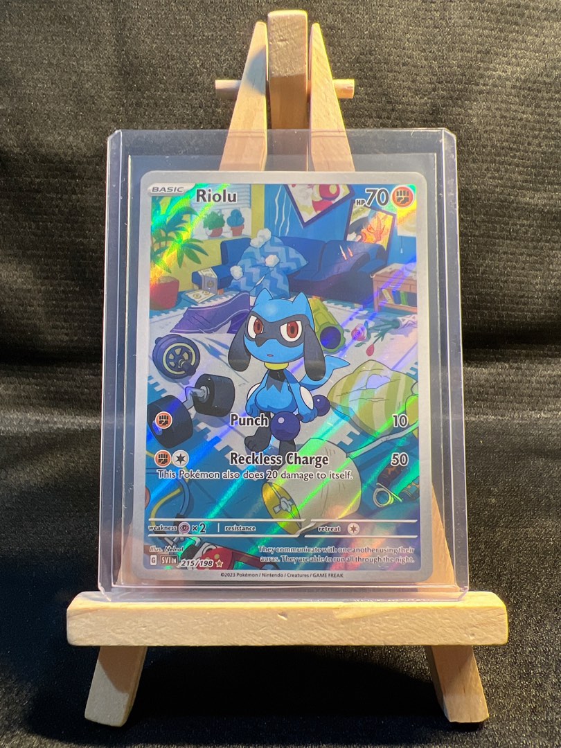 Riolu (Illustration Rare) Pokemon Scarlet Violet (EN) 215/198