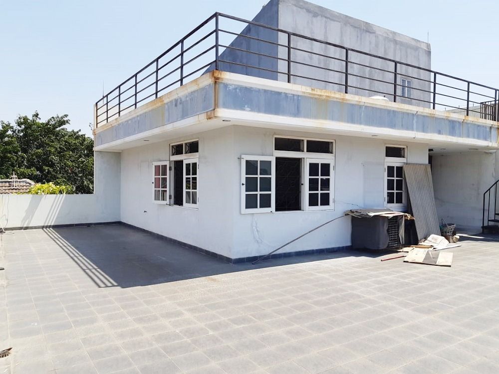 rumah_dijual_4_lantai_di_kelap_1681092524_140af199_progressive