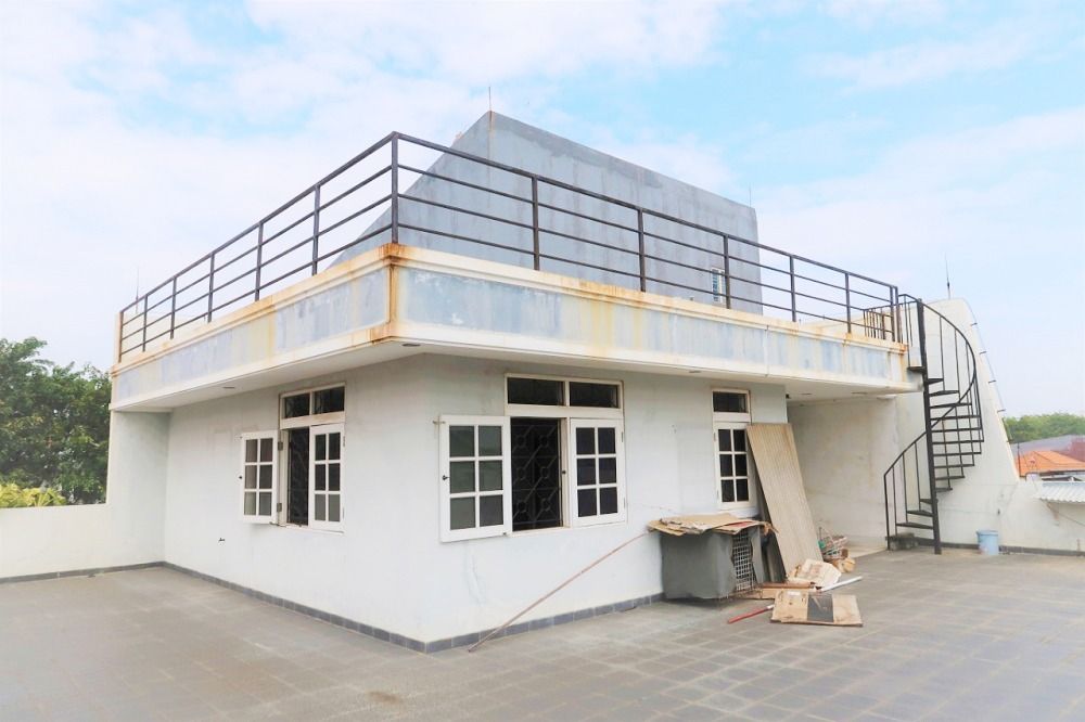 rumah_dijual_4_lantai_di_kelap_1681092524_f5270d3f_progressive