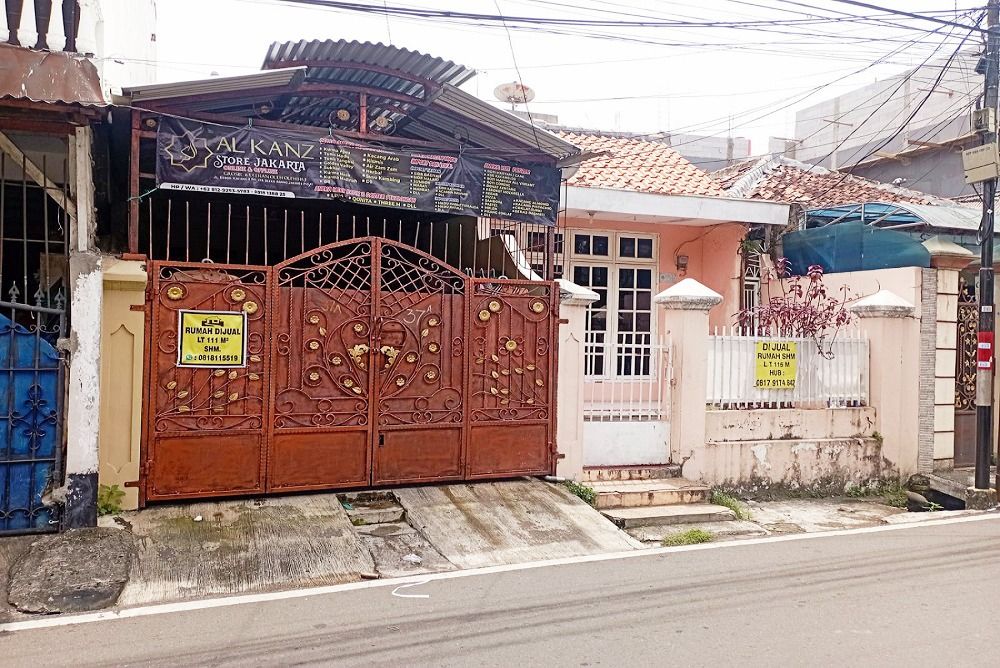 rumah_dijual_di_tanah_abang_de_1681097079_012a0a4d_progressive